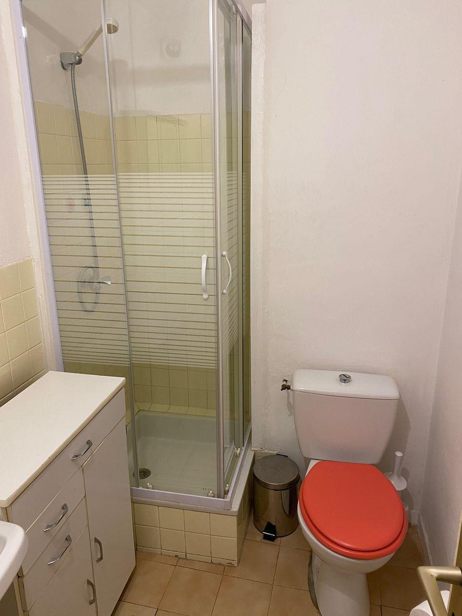 
                                                Location
                                                 T2 meublé Alès