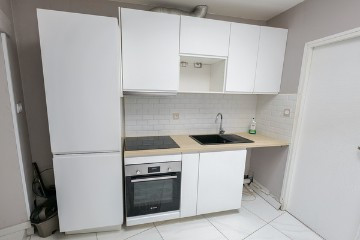 
                                                Location
                                                 T2 meublé au 218 Rue Saint-Denis, 75002, Paris