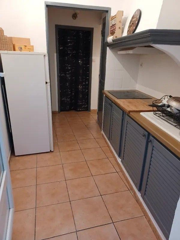
                                                Location
                                                 T2 meublé au Camoins 44m² avec toit terrasse 40m²