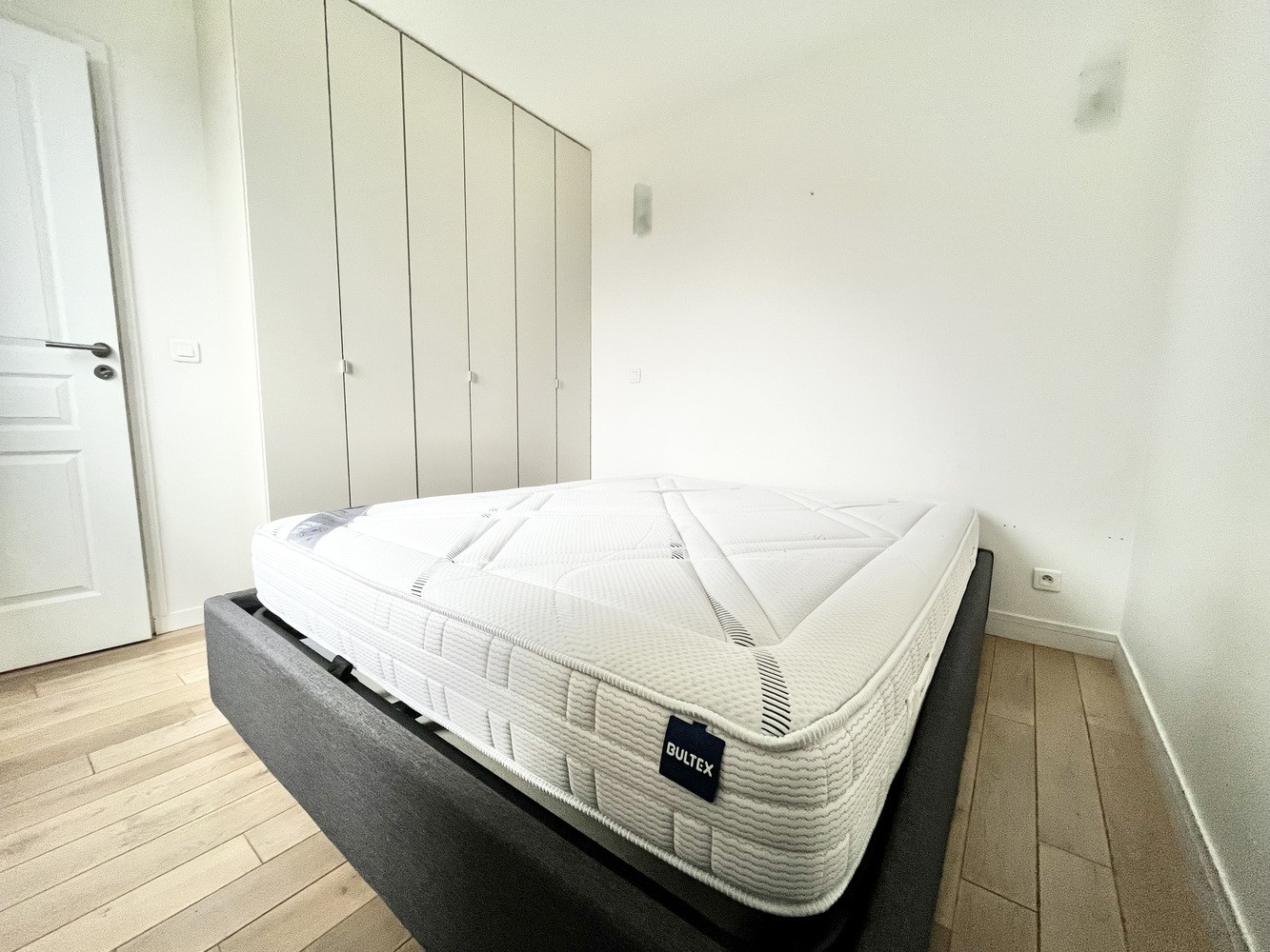
                                                Location
                                                 T2 meublé avec box –  à Fontenay-sous-Bois