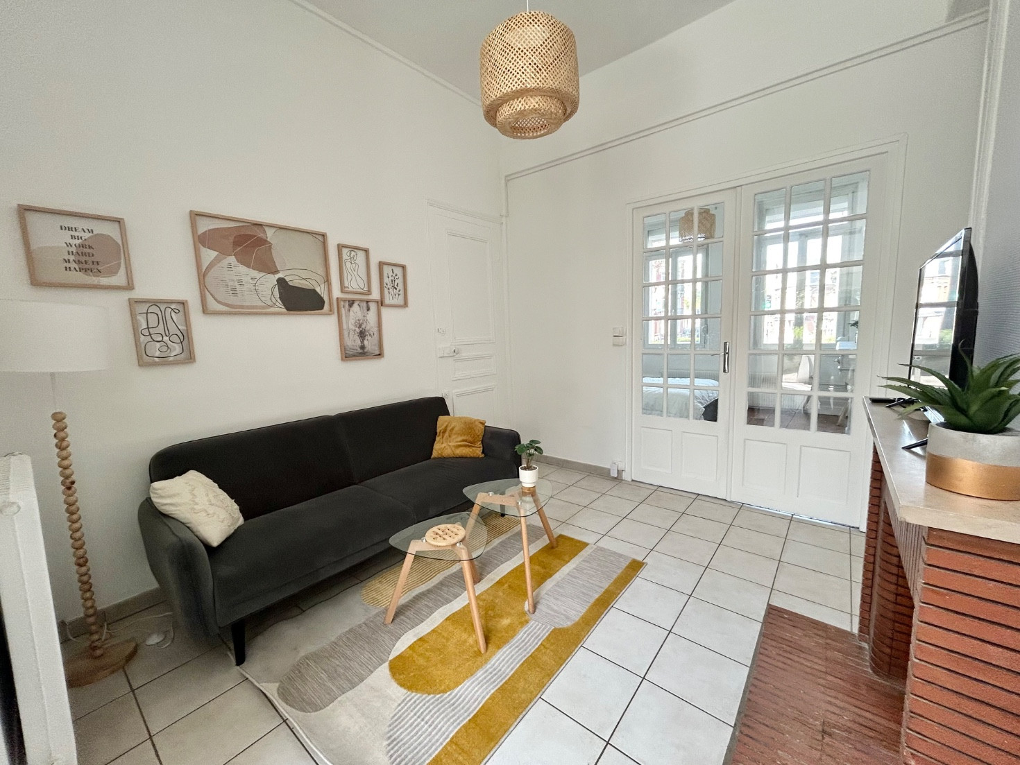 
                                                Location
                                                 T2 meublé avec jardin privatif