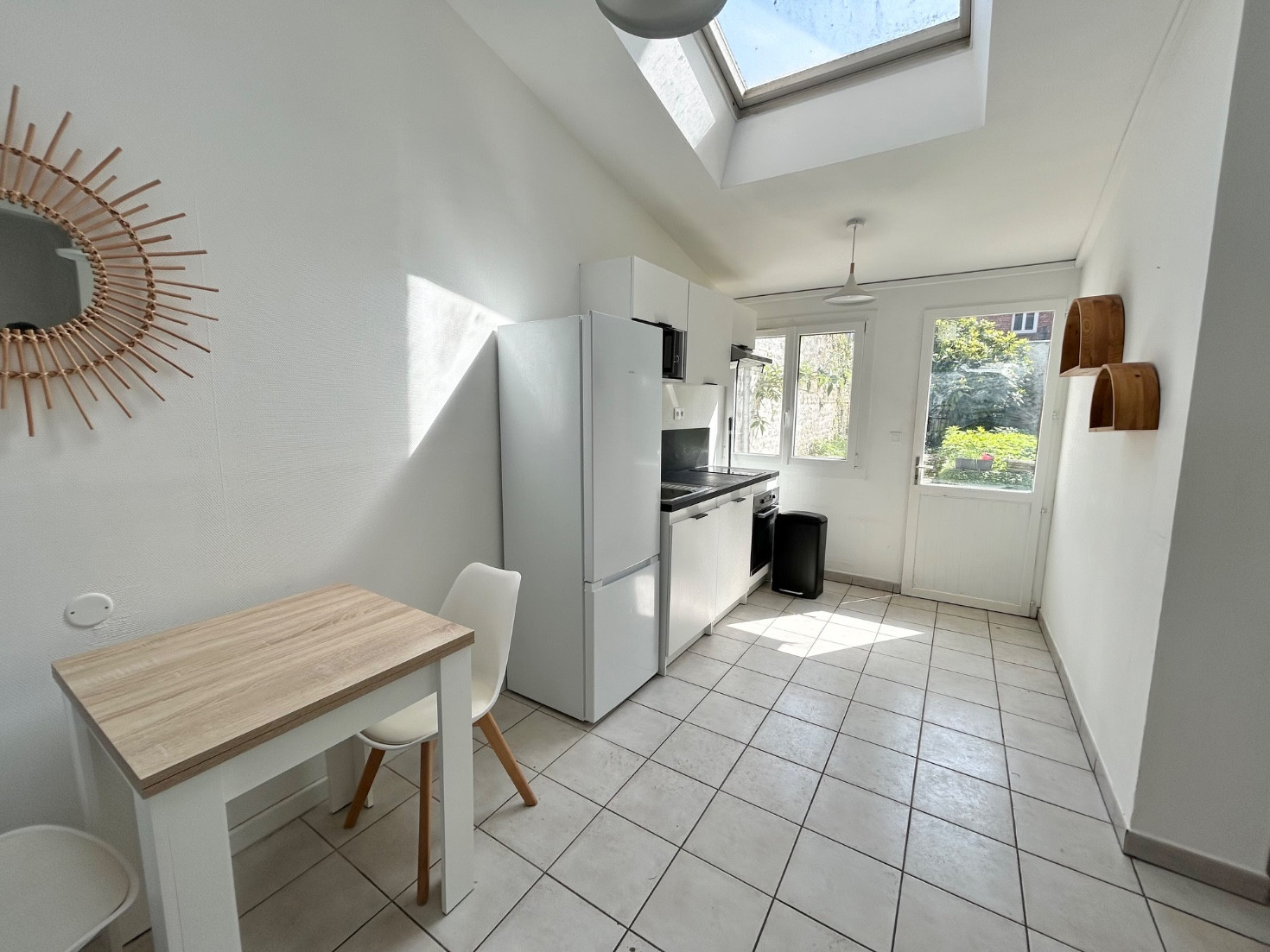 
                                                Location
                                                 T2 meublé avec jardin privatif