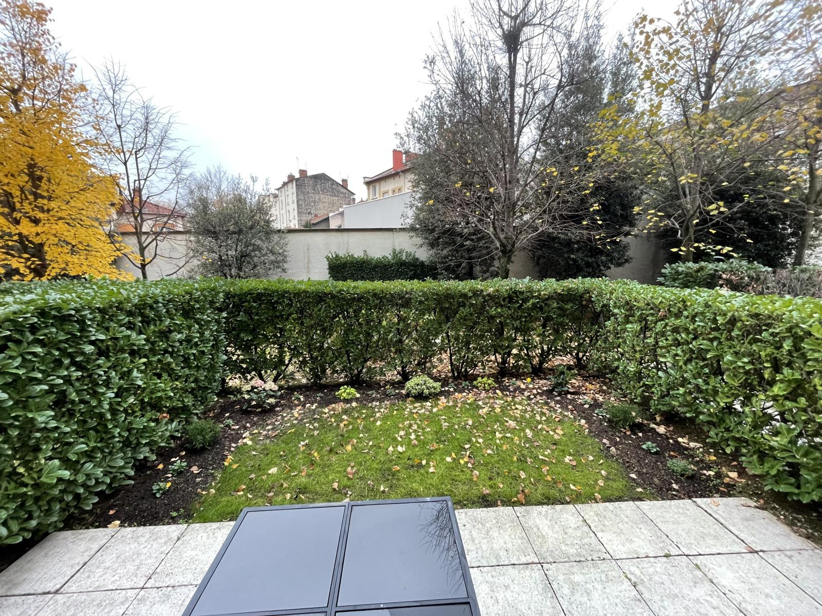 
                                                Location
                                                 T2 meublé avec terrasse et un garage