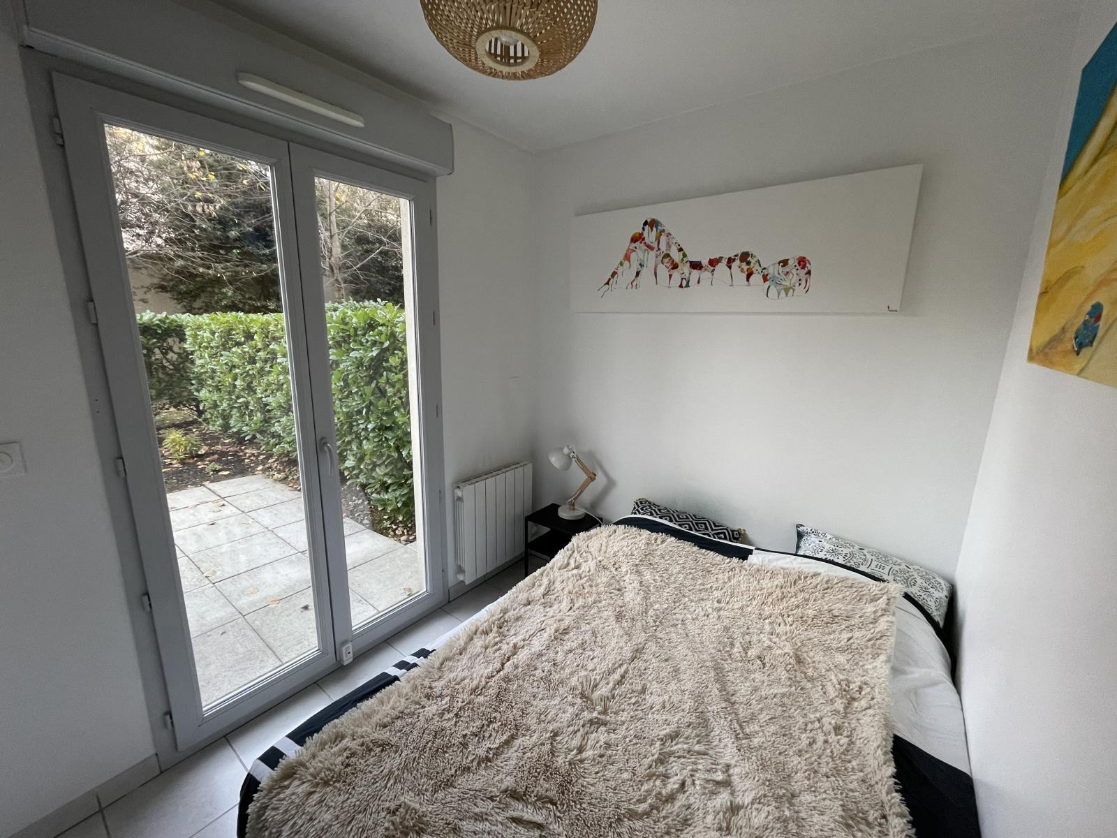 
                                                Location
                                                 T2 meublé avec terrasse et un garage