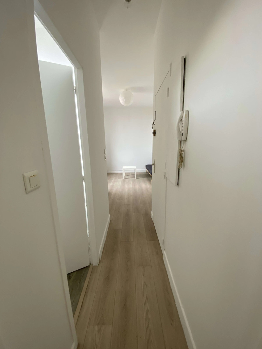 
                                                Location
                                                 T2 meublé Bègles