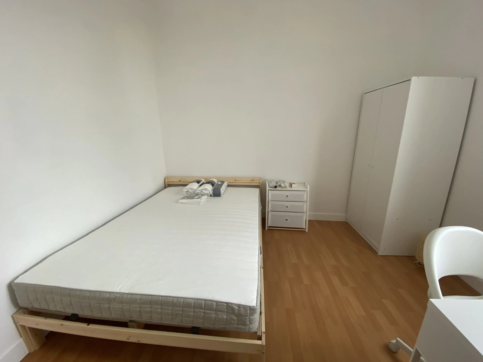 
                                                Location
                                                 T2 meublé Bègles