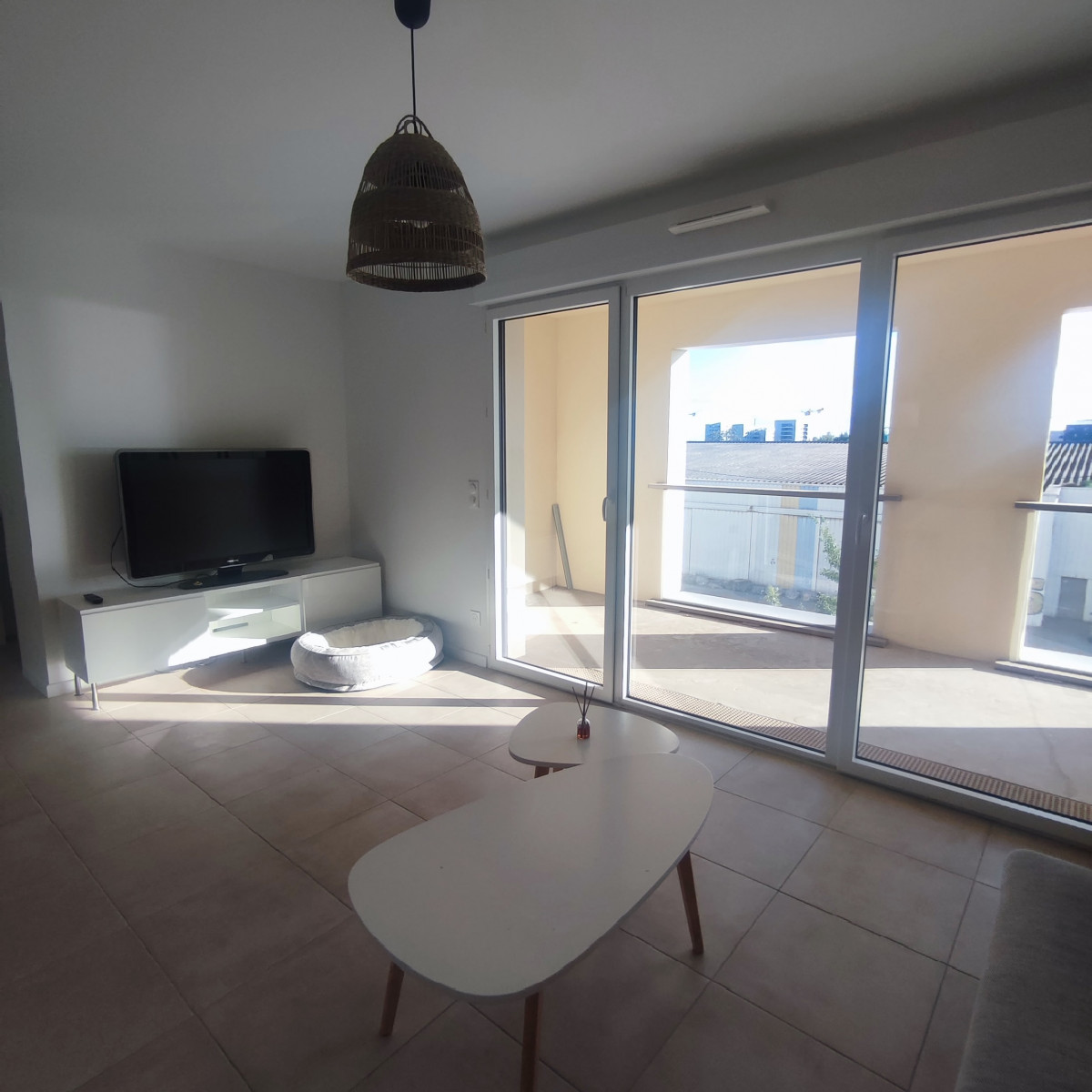 
                                                Location
                                                 T2 meublé Bordeaux