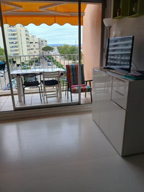 
                                                Location
                                                 T2 meublé Carnon centre, de janvier à juin 2026