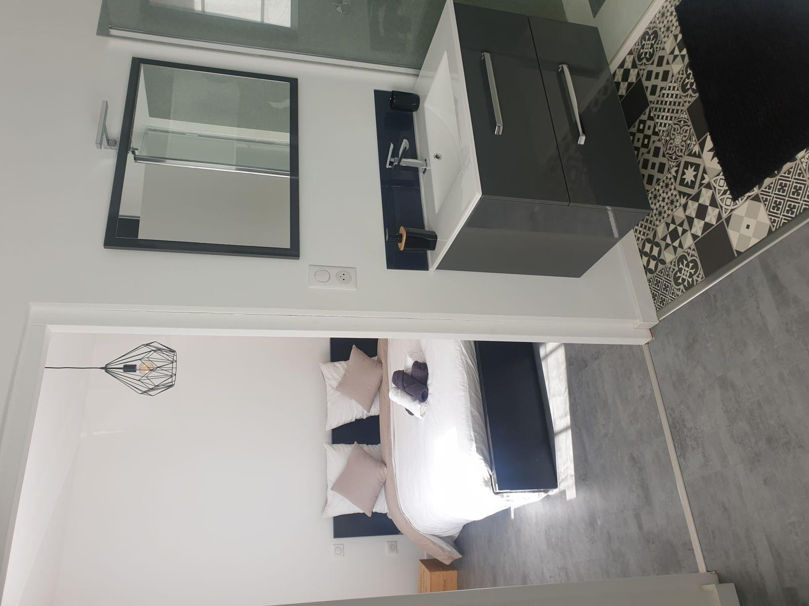 
                                                Location
                                                 T2 Meublé - cœur de Quartier 7 Deniers
