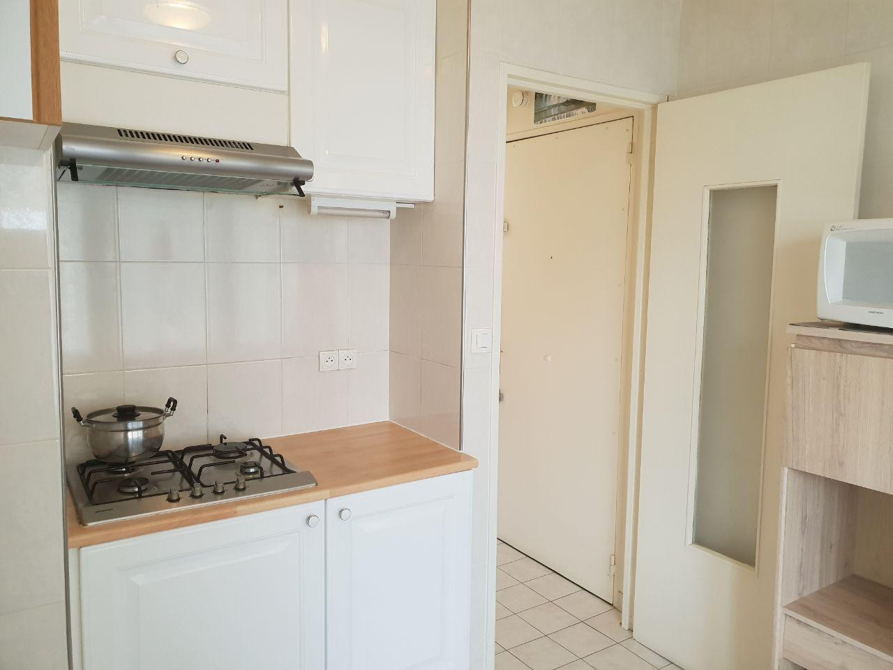 
                                                Location
                                                 T2 meublé de 41m2 dans Paris 19ème - 1 350€ CC