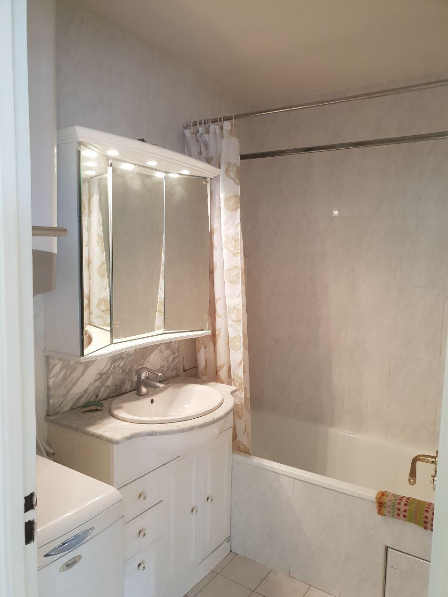 
                                                Location
                                                 T2 meublé de 41m2 dans Paris 19ème - 1 350€ CC