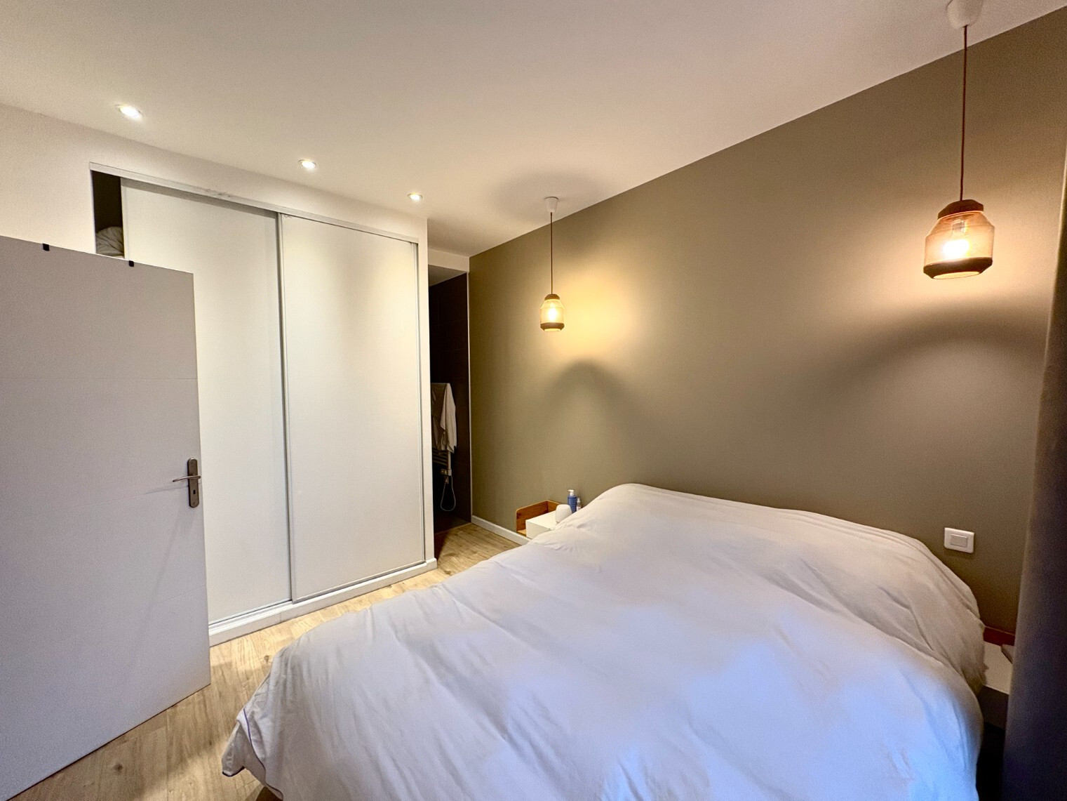 
                                                Location
                                                 T2 meublé de 42 m2
