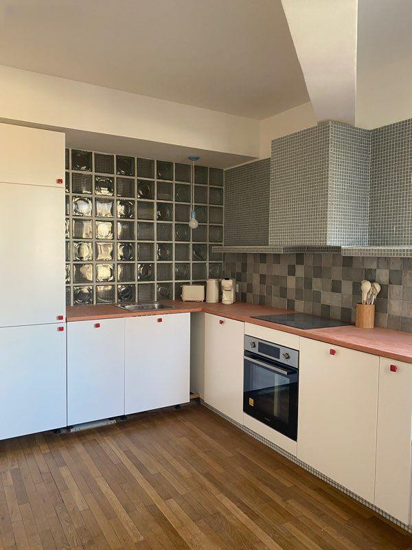 
                                                Location
                                                 T2 meublé de 46 m² – Building Canebière