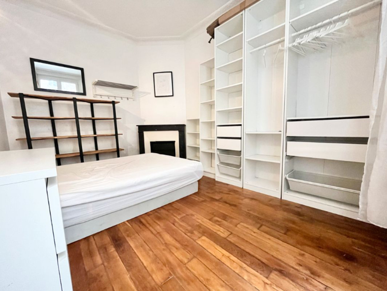 
                                                Location
                                                 T2 meublé et lumineux – Paris 20ᵉ