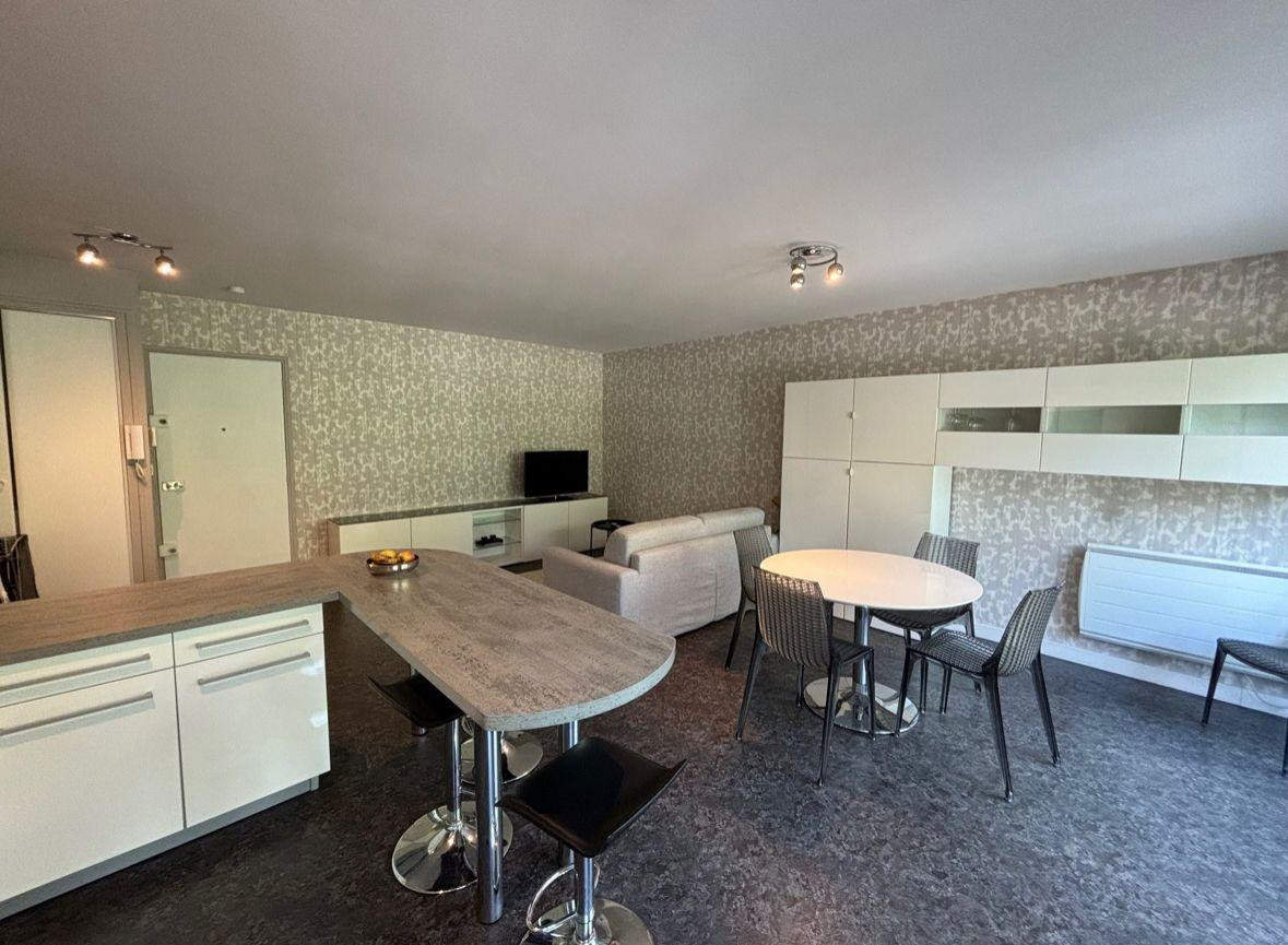 
                                                Location
                                                 T2 meublé Heurteloup
