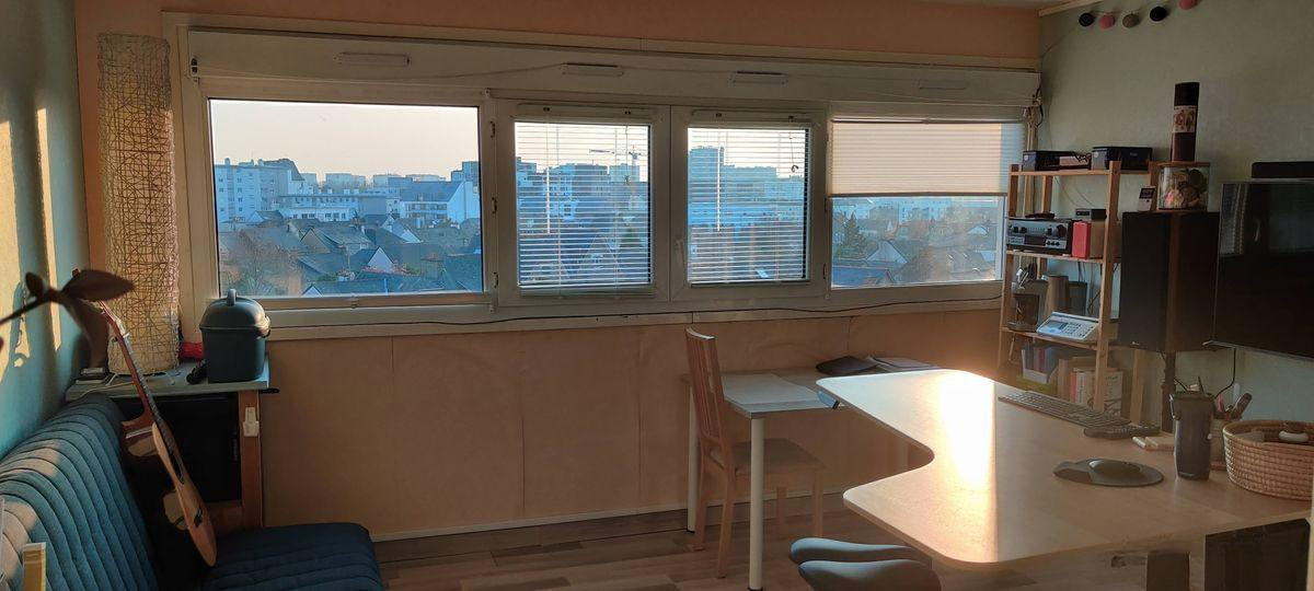 
                                                Location
                                                 T2 meublé lumineux au calme - Ste Thérèse