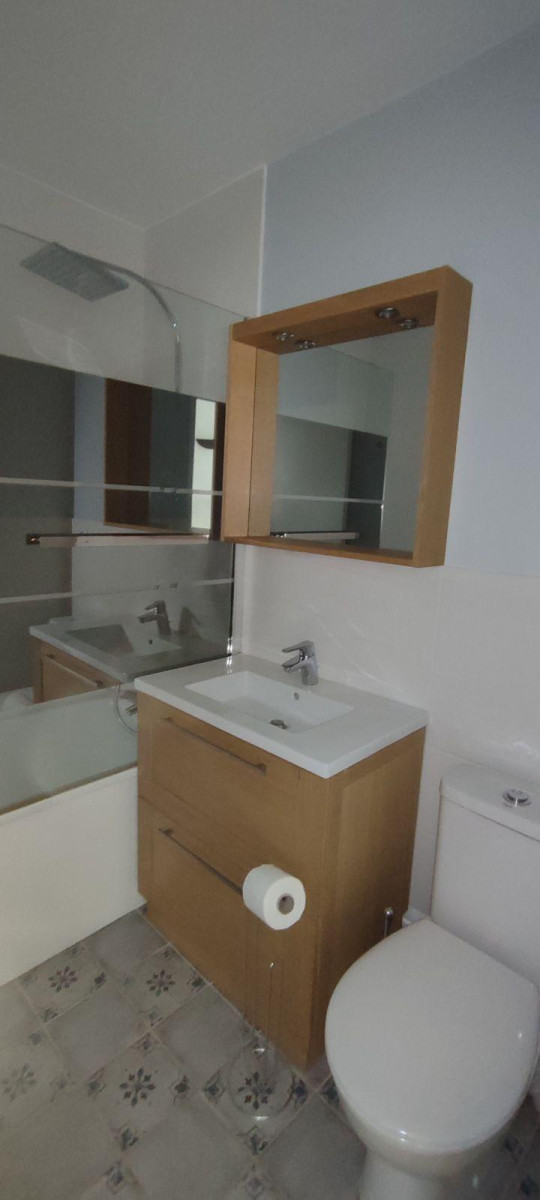 
                                                Location
                                                 T2 meublé lumineux avec balcon, cave et parking