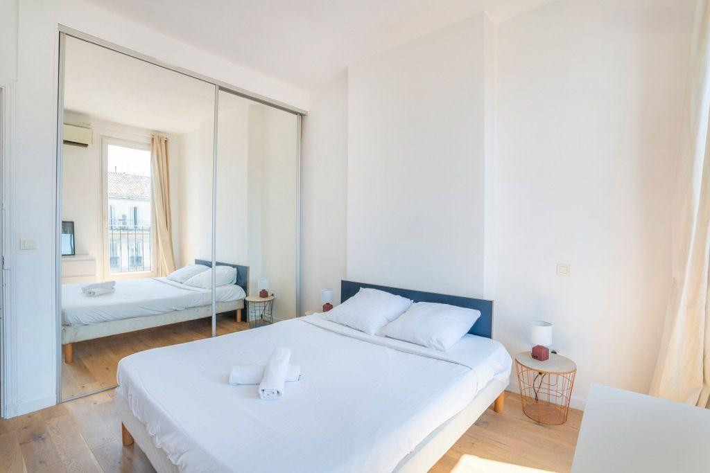 
                                                Location
                                                 T2 meublé lumineux avec balcon, clim et parking