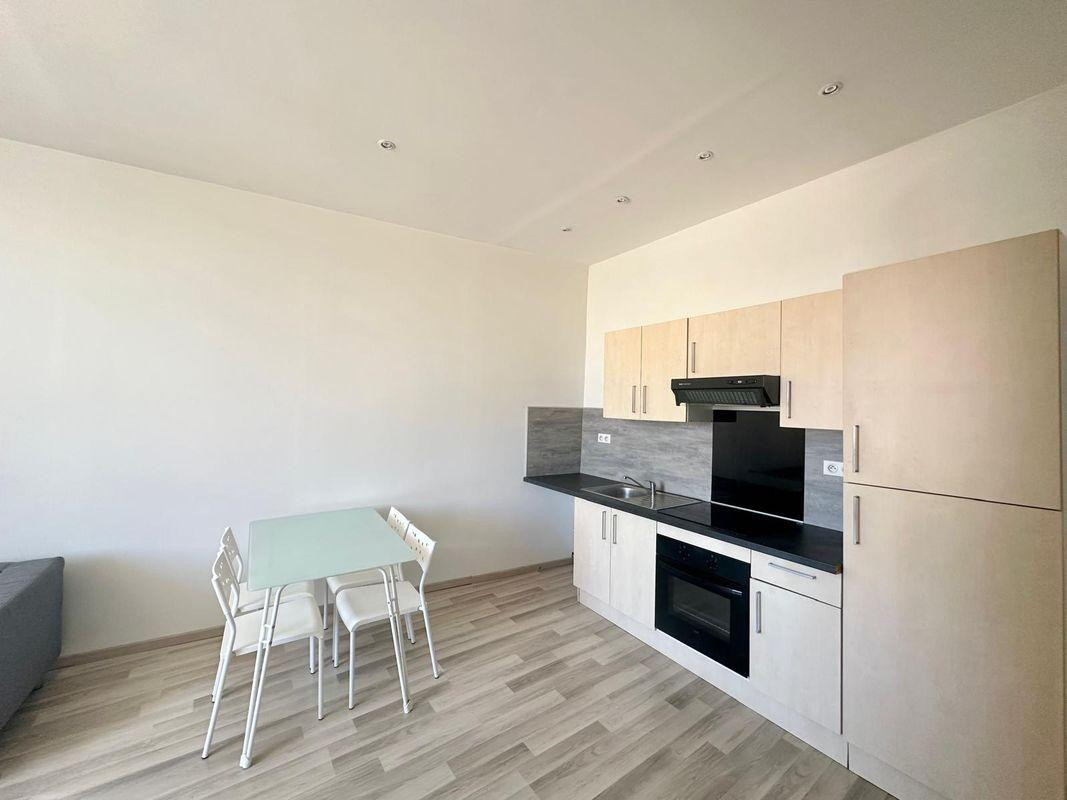 
                                                Location
                                                 T2 meublé Marseille 9ème