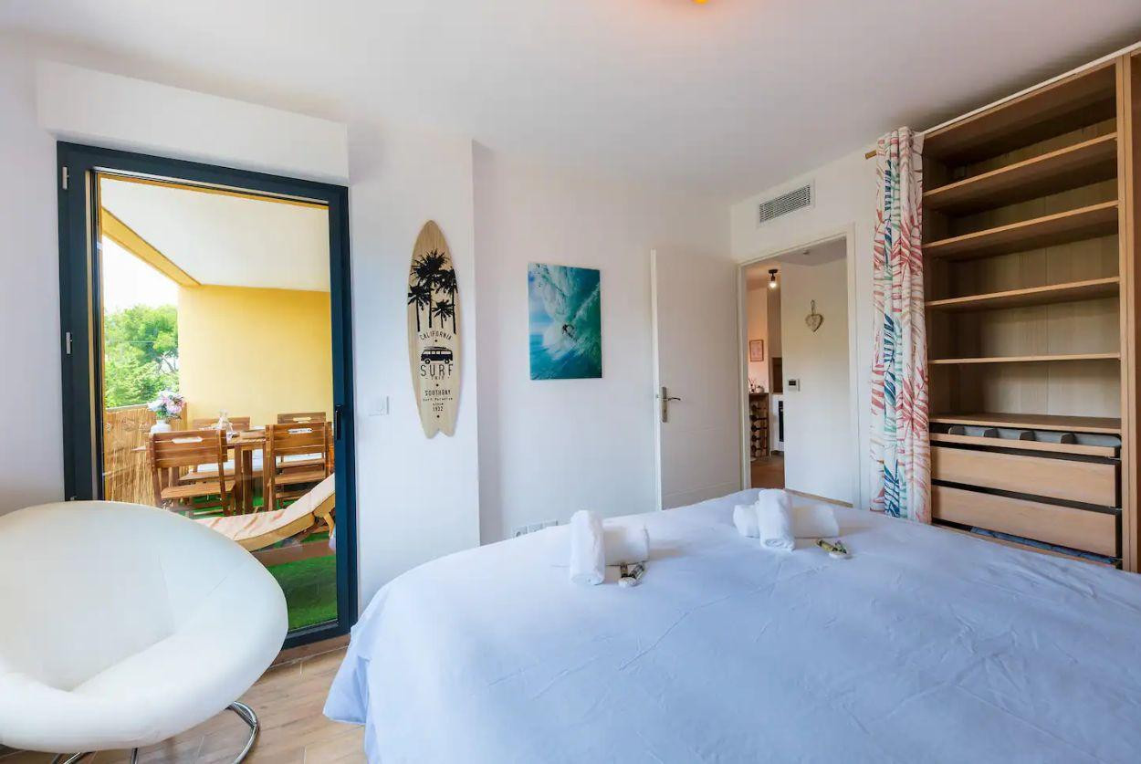 
                                                Location
                                                 T2 meublé neuf, balcon et parking