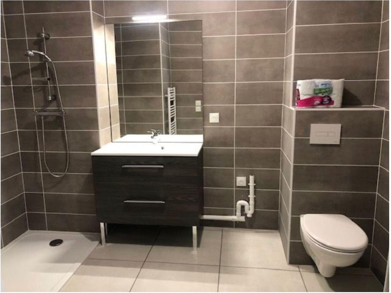 
                                                Location
                                                 T2 meublé neuf Lyon 8e