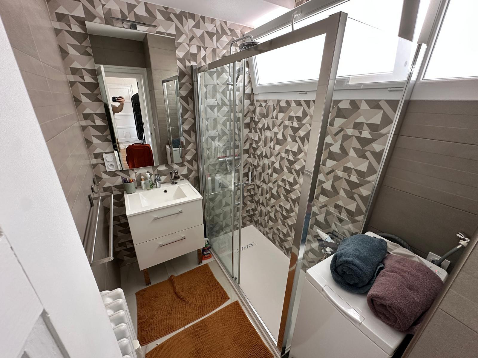 
                                                Location
                                                 T2 meublé place Wilson