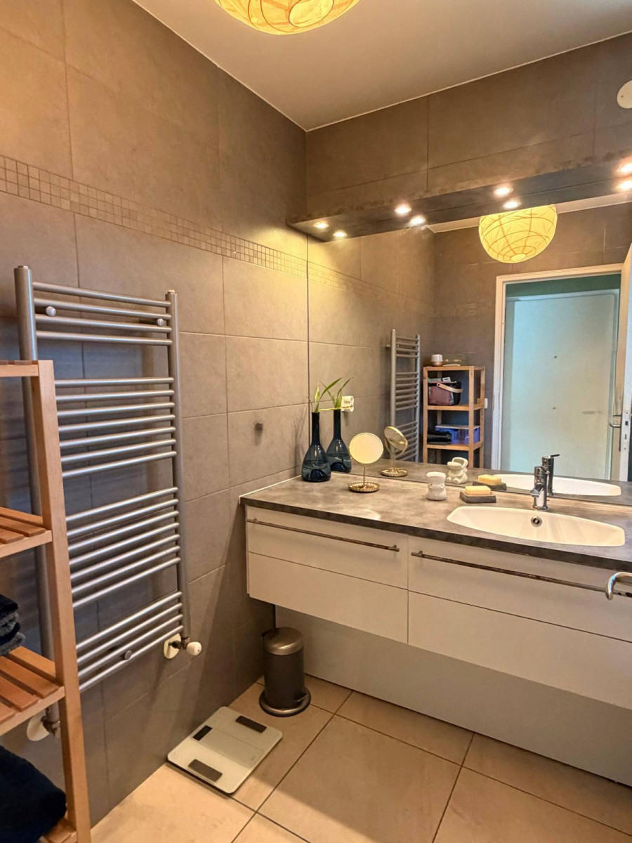 
                                                Location
                                                 T2 MEUBLÉ PREMIUM – CONFLUENCE – TERRASSE 13,59 m²