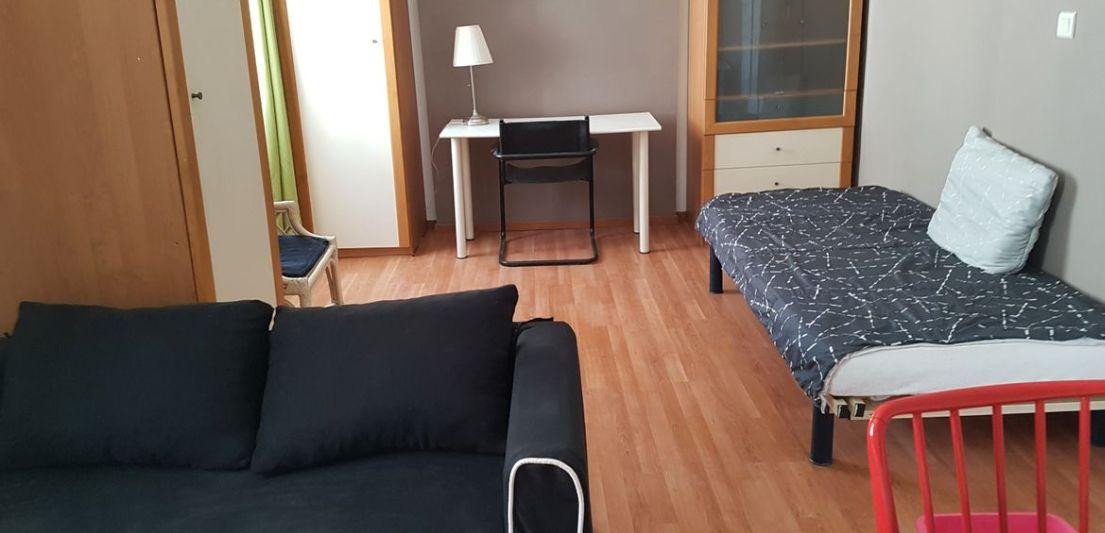 
                                                Location
                                                 T2 meublé proche port