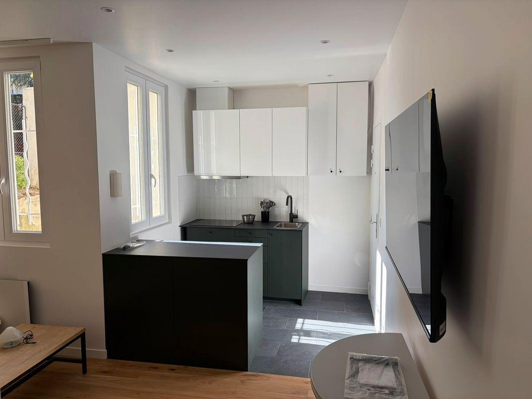 
                                                Location
                                                 T2 meublé refait à neuf – très lumineux