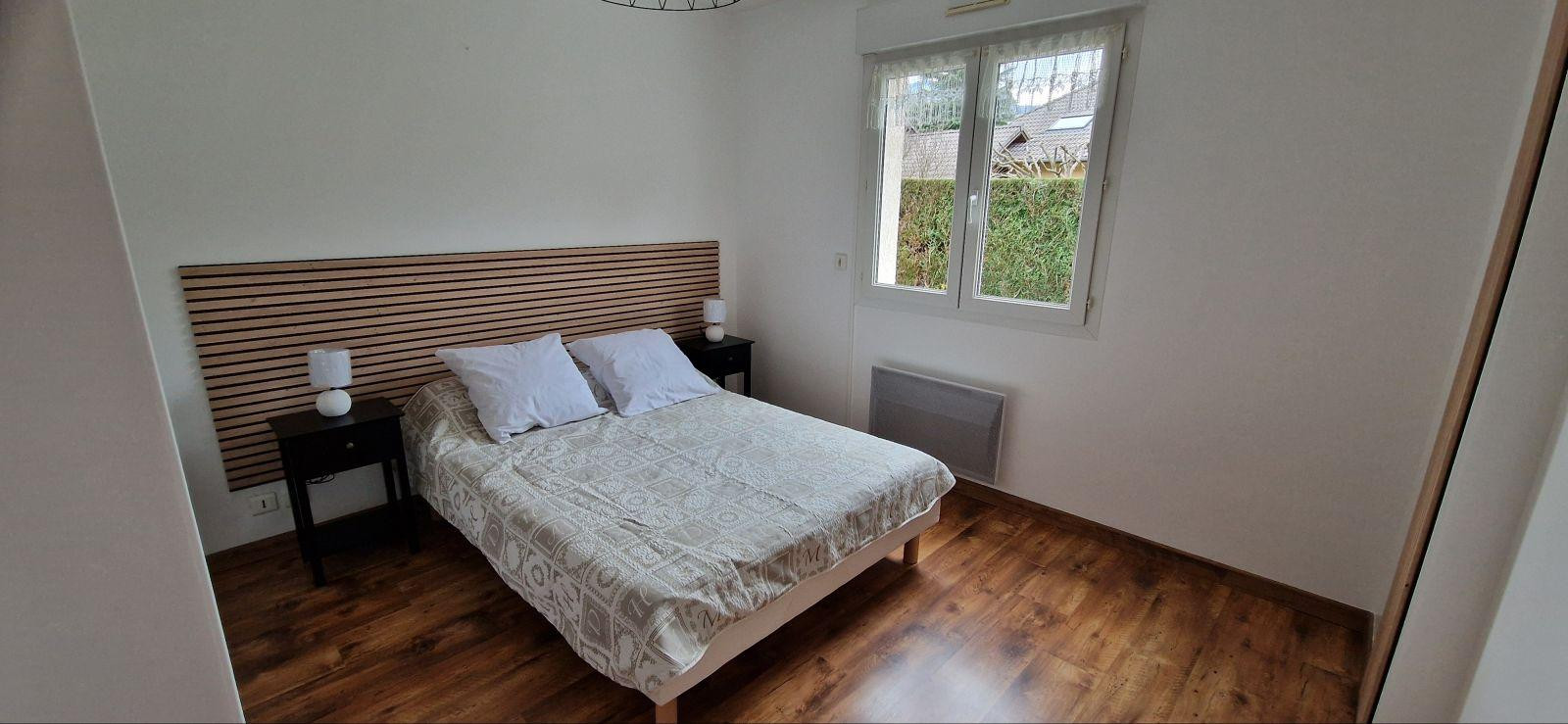 
                                                Location
                                                 T2 meublé rez de jardin secteur calme