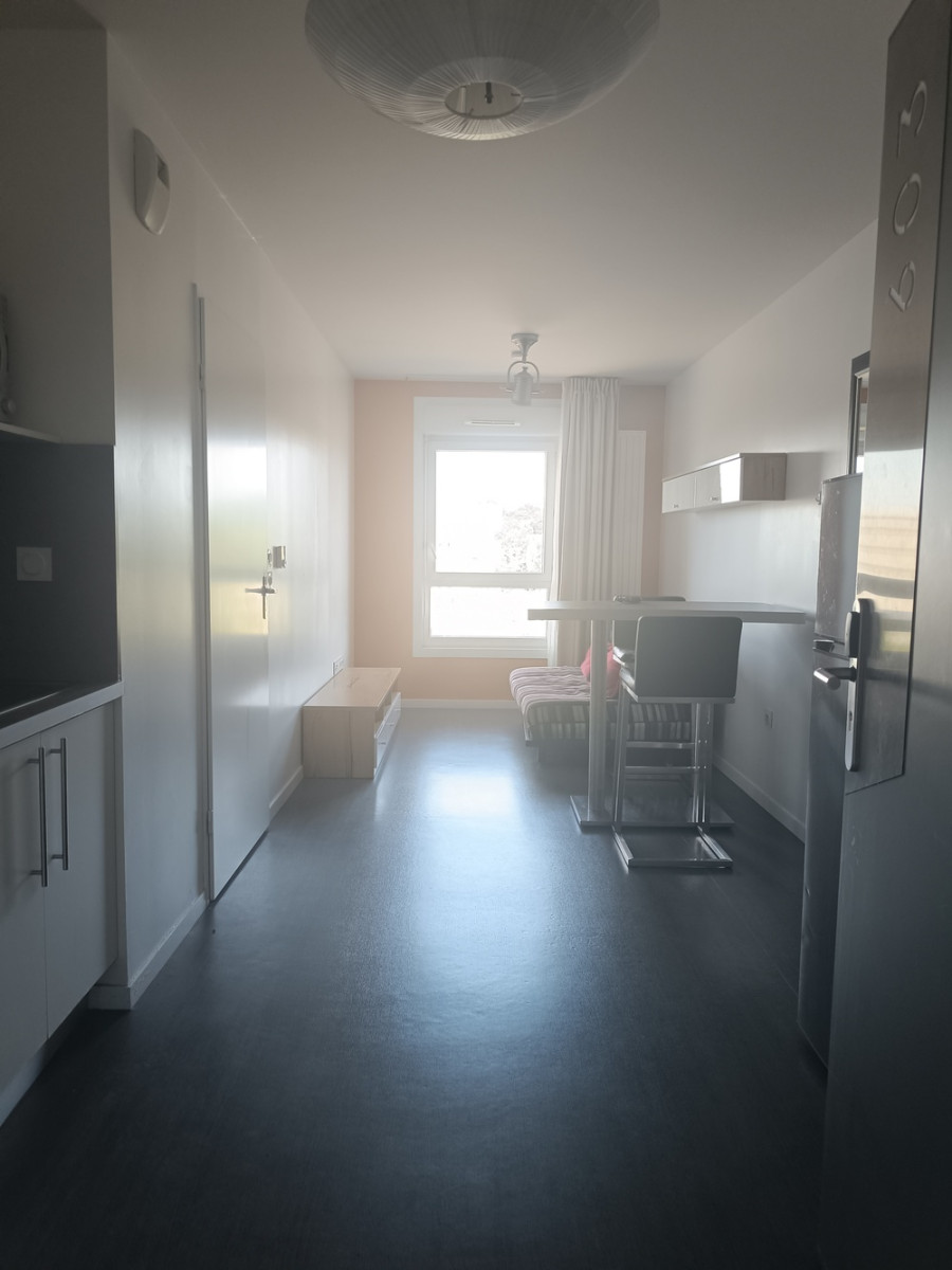 
                                                Location
                                                 T2 meublé Saint Herblain