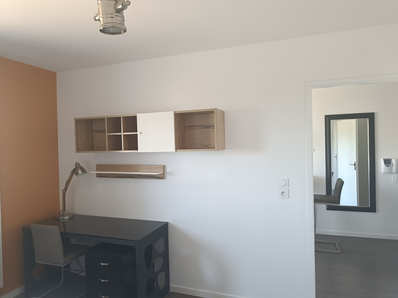 
                                                Location
                                                 T2 meublé Saint Herblain