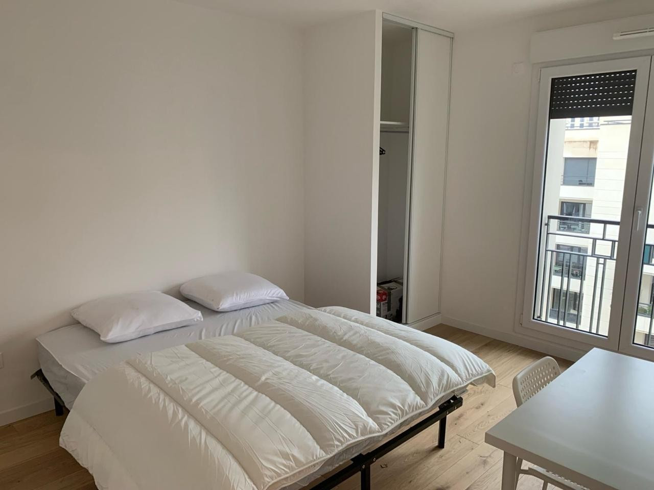 
                                                Location
                                                 T2 meublé Saint-Ouen