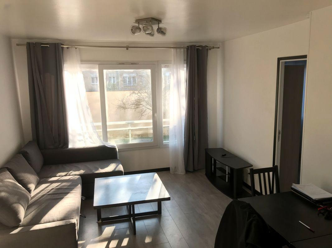 
                                                Location
                                                 T2 Meublé situé dans la Rue Mourmant