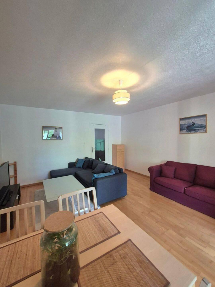 
                                                Location
                                                 T2 Meublé Standing – Loggia, Parking, Calme Absolu