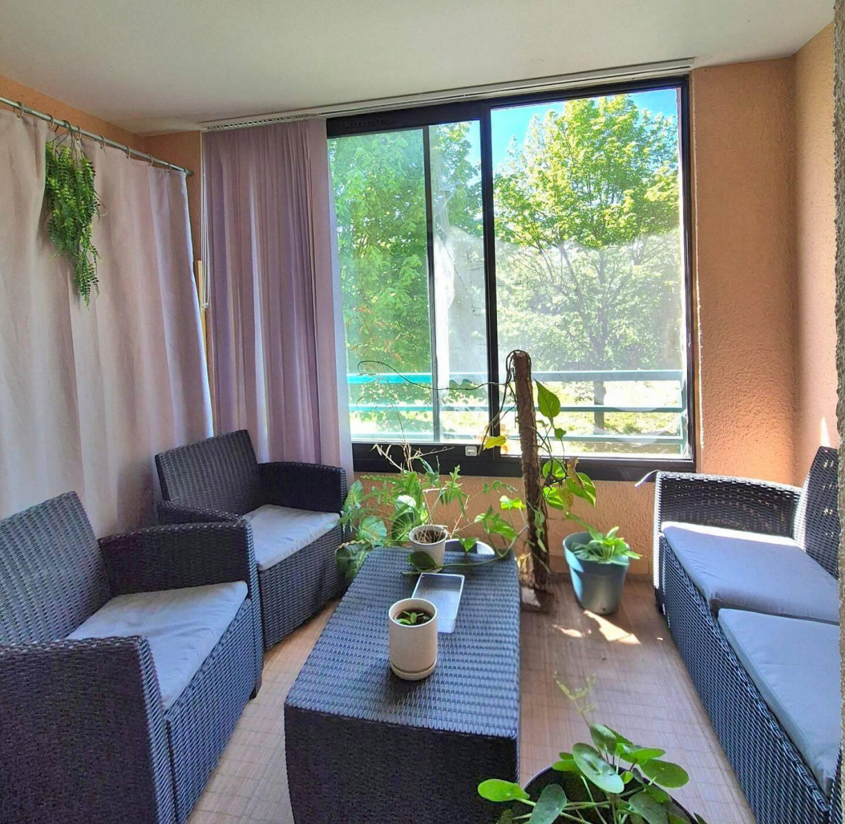 
                                                Location
                                                 T2 Meublé Standing – Loggia, Parking, Calme Absolu