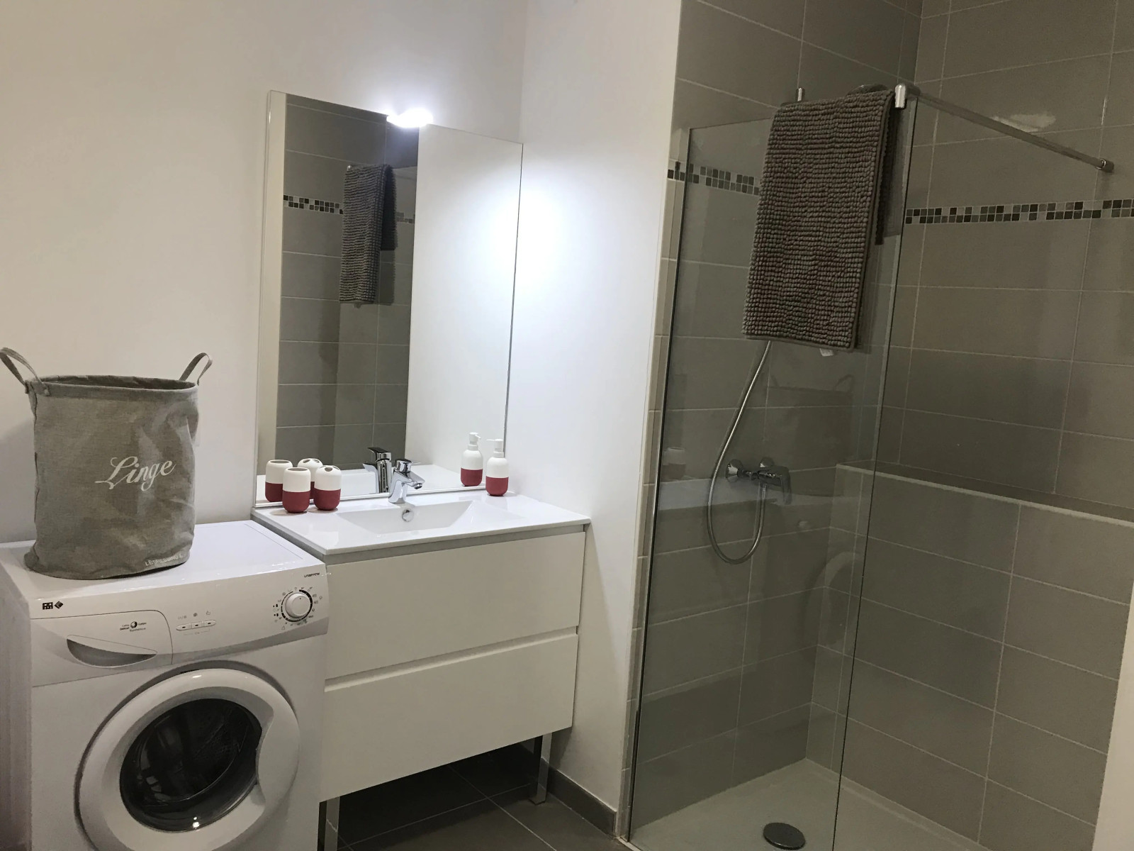 
                                                Location
                                                 T2 meublé Talence