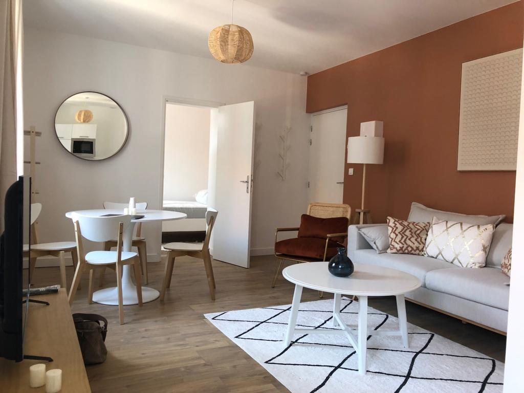 
                                                Location
                                                 T2 meublé Tourcoing 36m2