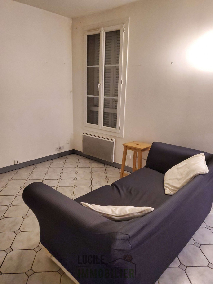 
                                                Location
                                                 T2 Montataire