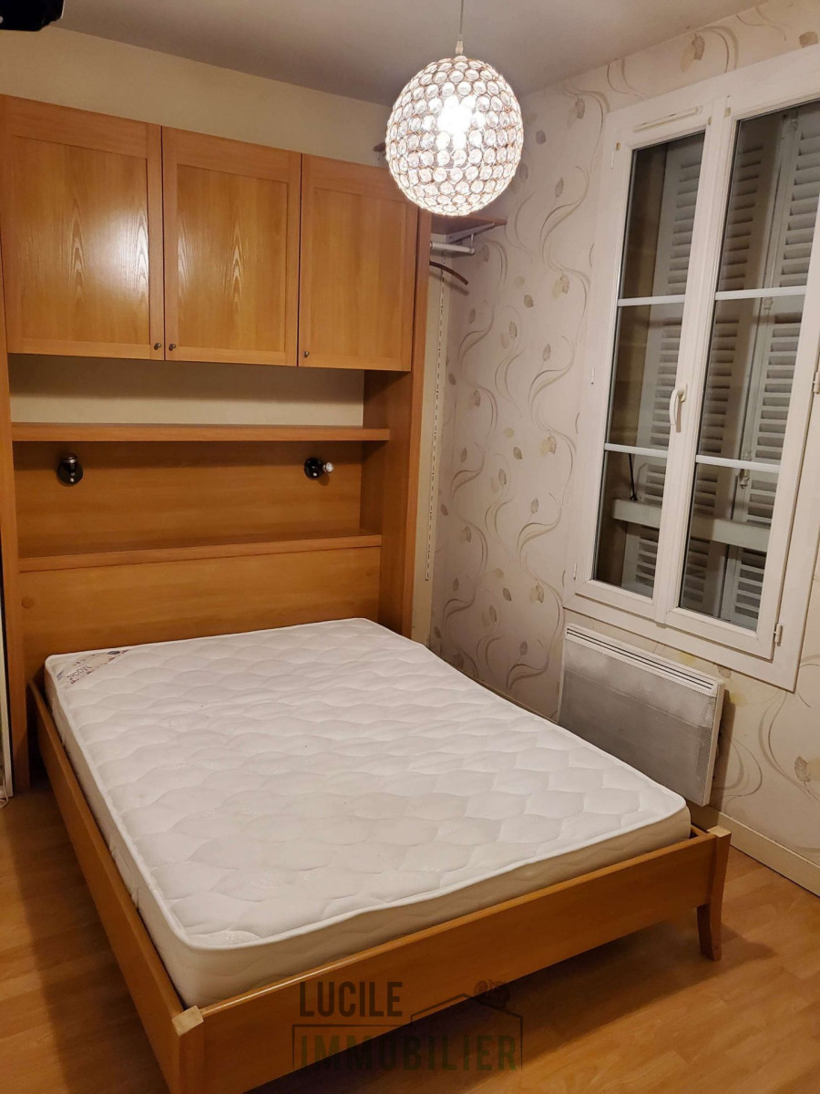 
                                                Location
                                                 T2 Montataire