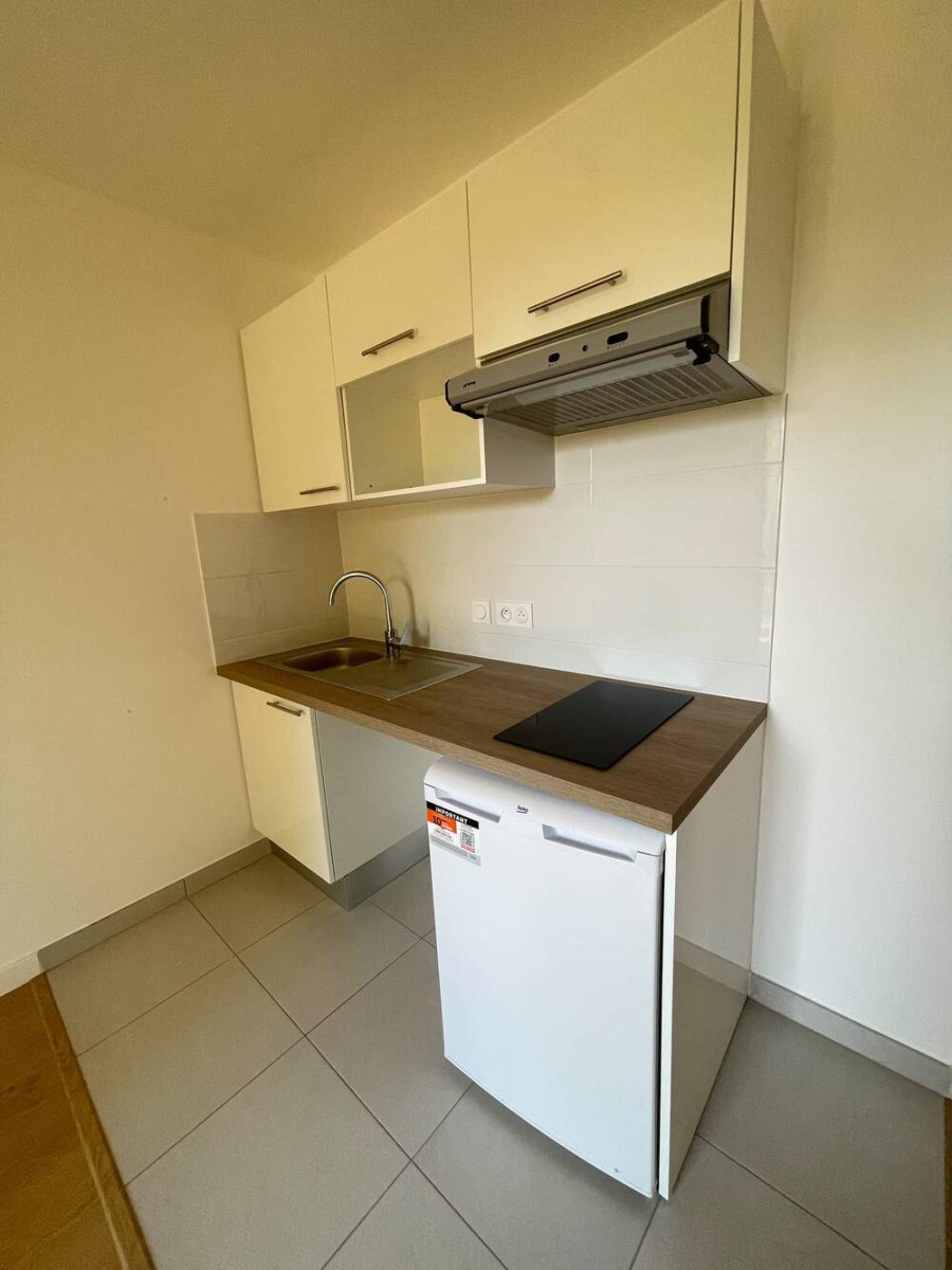 
                                                Location
                                                 T2 neuf avec belle terrasse et parking –Torcy