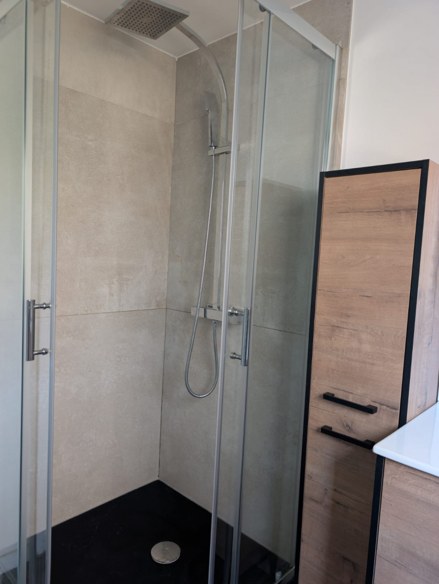 
                                                Location
                                                 T2 neuf et semi équipée dans jolie maison de ville