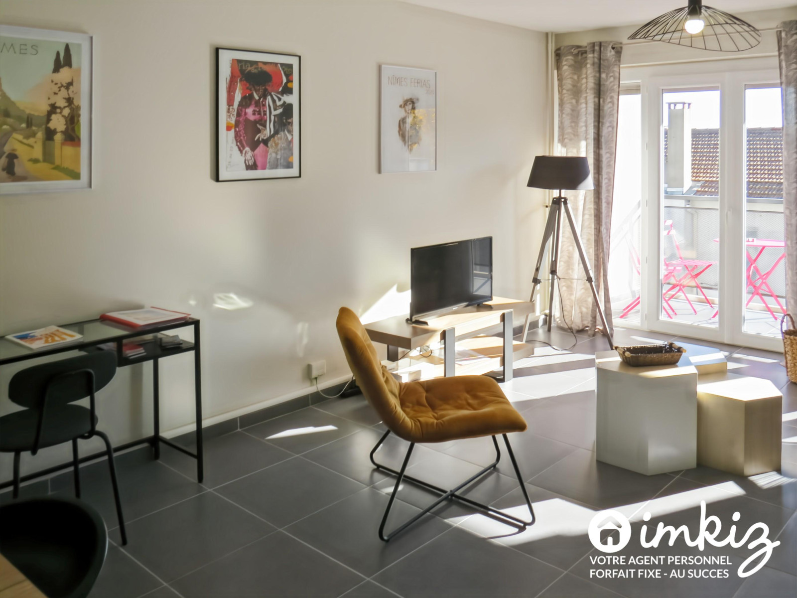 
                                                Vente
                                                 T2  Nîmes centre gare rénové avec parking privatif