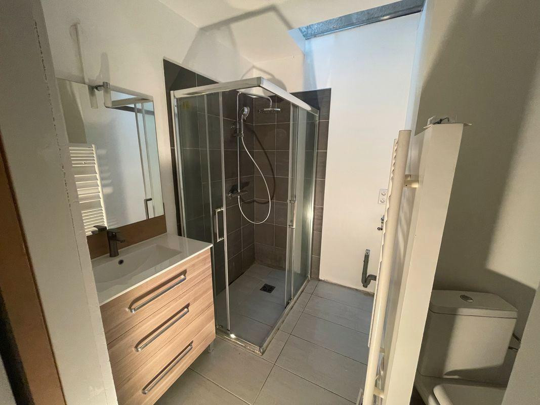 
                                                Location
                                                 T2 non meublé – 40 m² – Cergy Village – Disponible