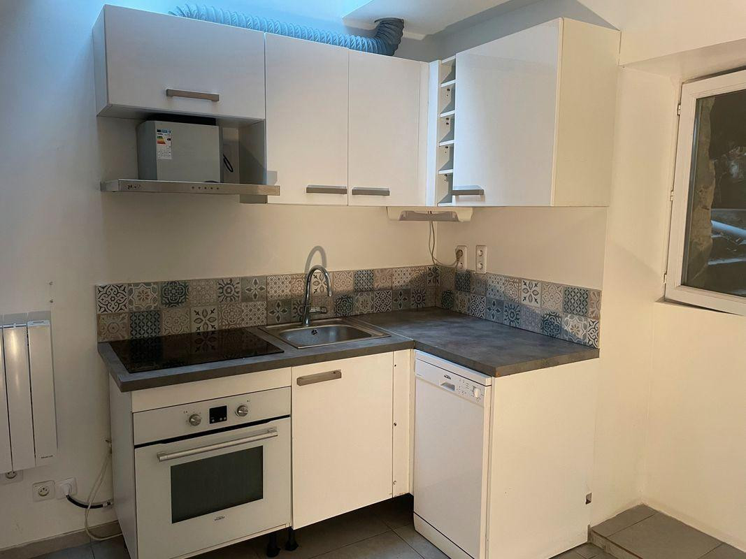 
                                                Location
                                                 T2 non meublé – 40 m² – Cergy Village – Disponible