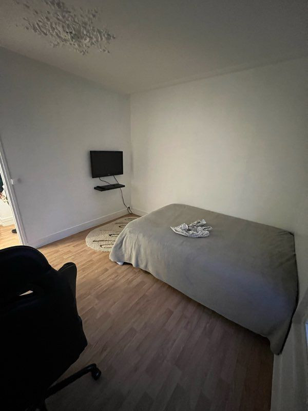 
                                                Location
                                                 T2 Paris 12eme