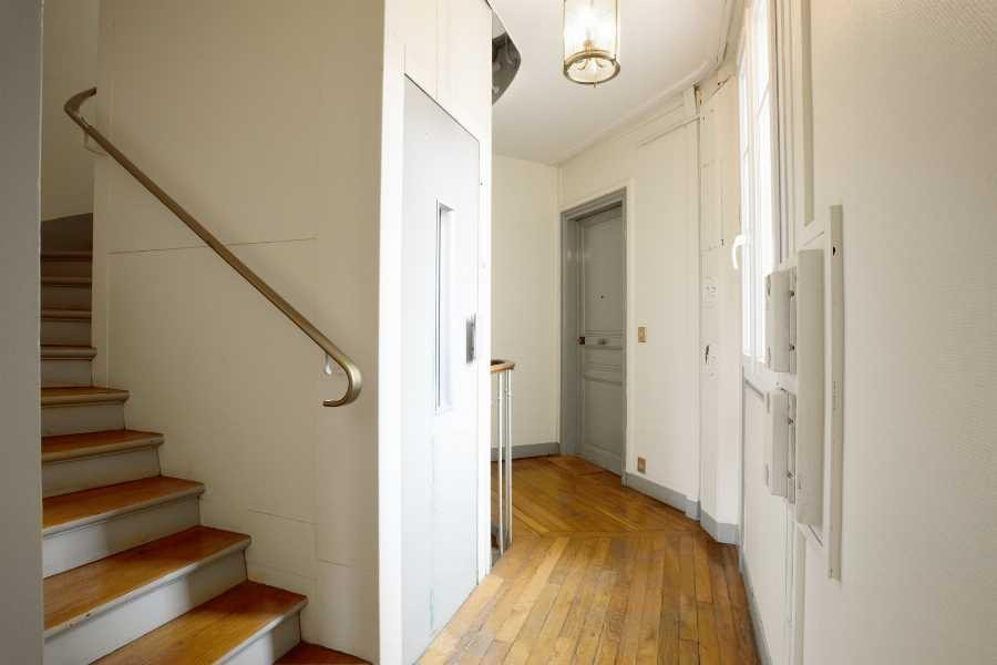 
                                                Location
                                                 T2 Paris 13ème rue Tolbiac