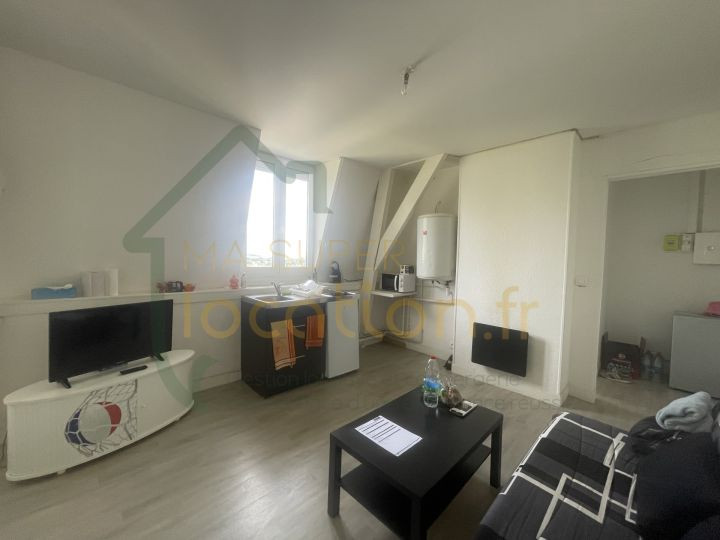 
                                                Location
                                                 T2 proche centre ville