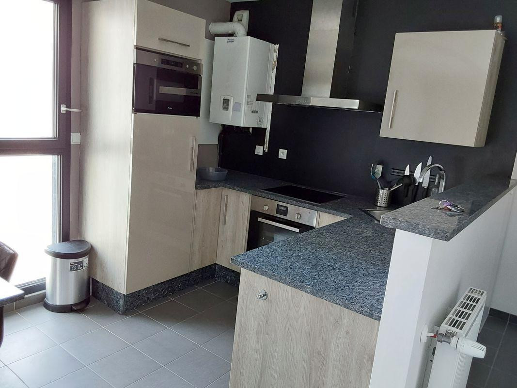 
                                                Location
                                                 T2 proche chu pellegrin