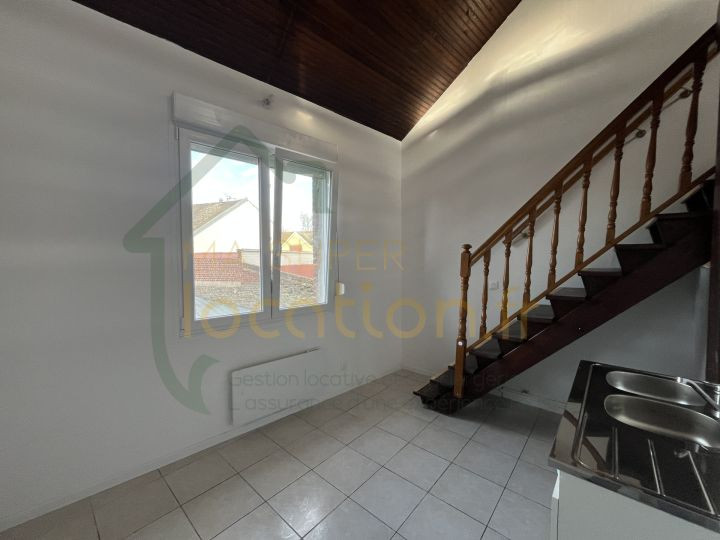 
                                                Location
                                                 T2 proche de la gare de SAINT-QUENTIN